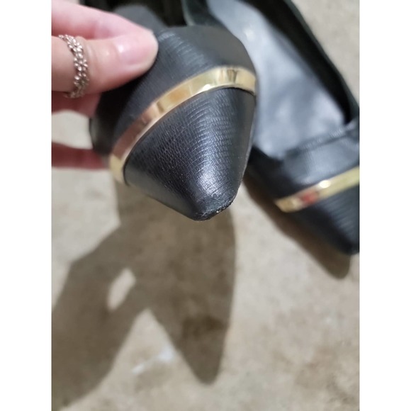 Aldo Black Pointed Flats Gold Band Accent Sz 8 - Picture 4 of 8